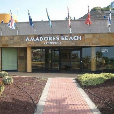 Apartamentos Amadores Beach Exterior photo