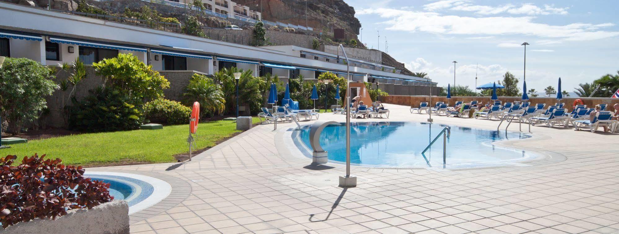 Apartamentos Amadores Beach Exterior photo